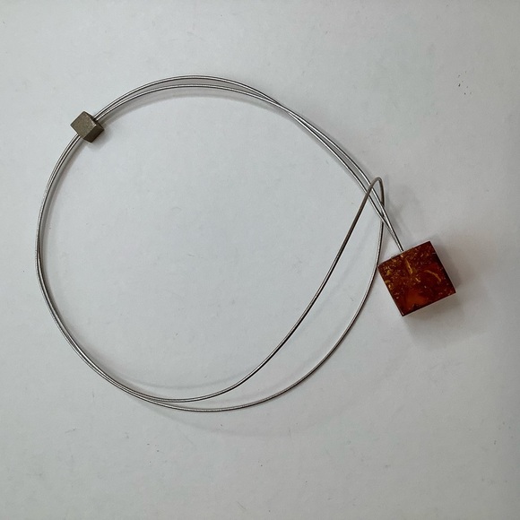 ARTISAN Modern Sterling & Amber Cube Pendant Statement Choker - Picture 5 of 9